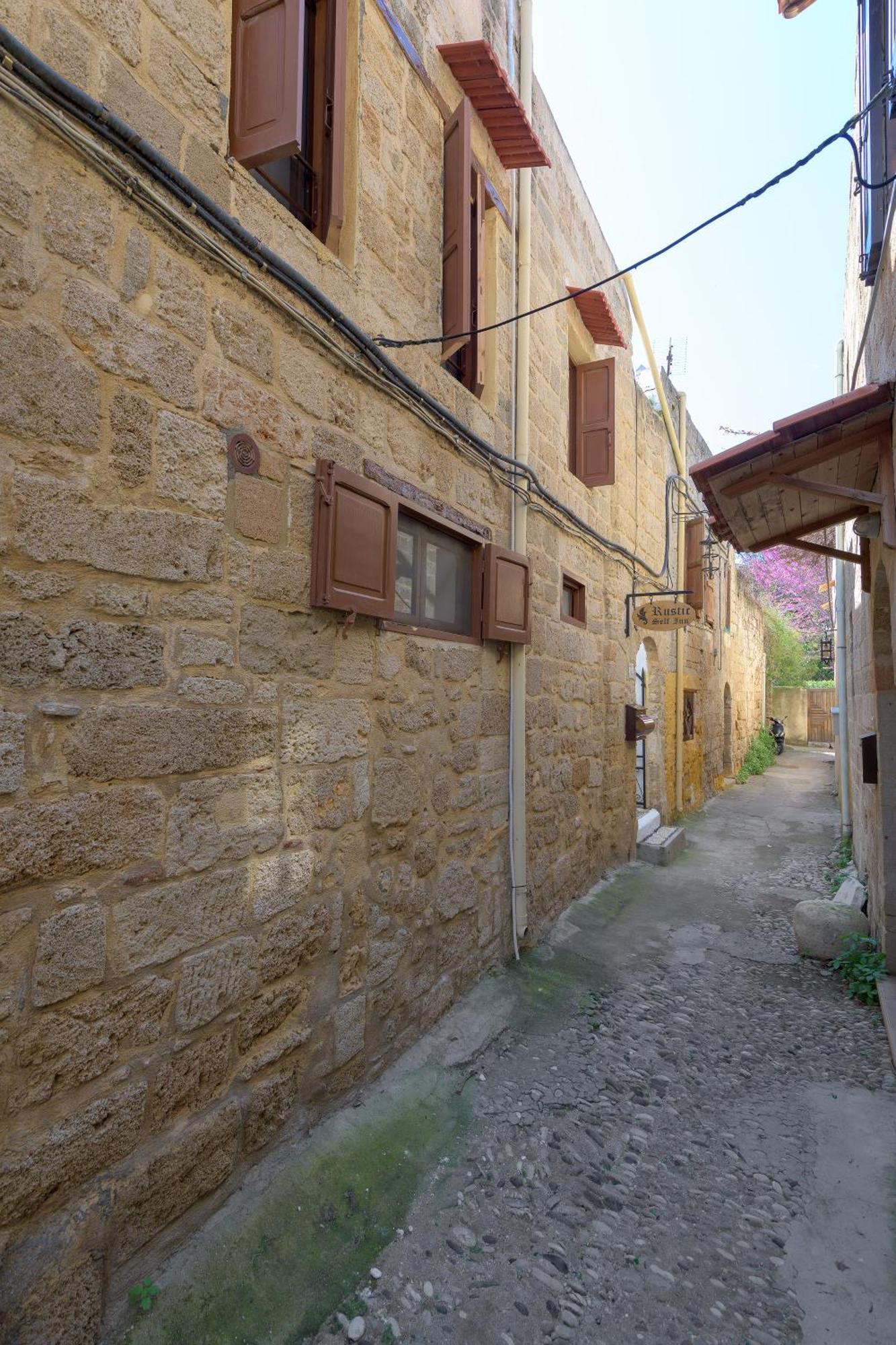 Rustic Self-Inn Rhodes City Екстериор снимка