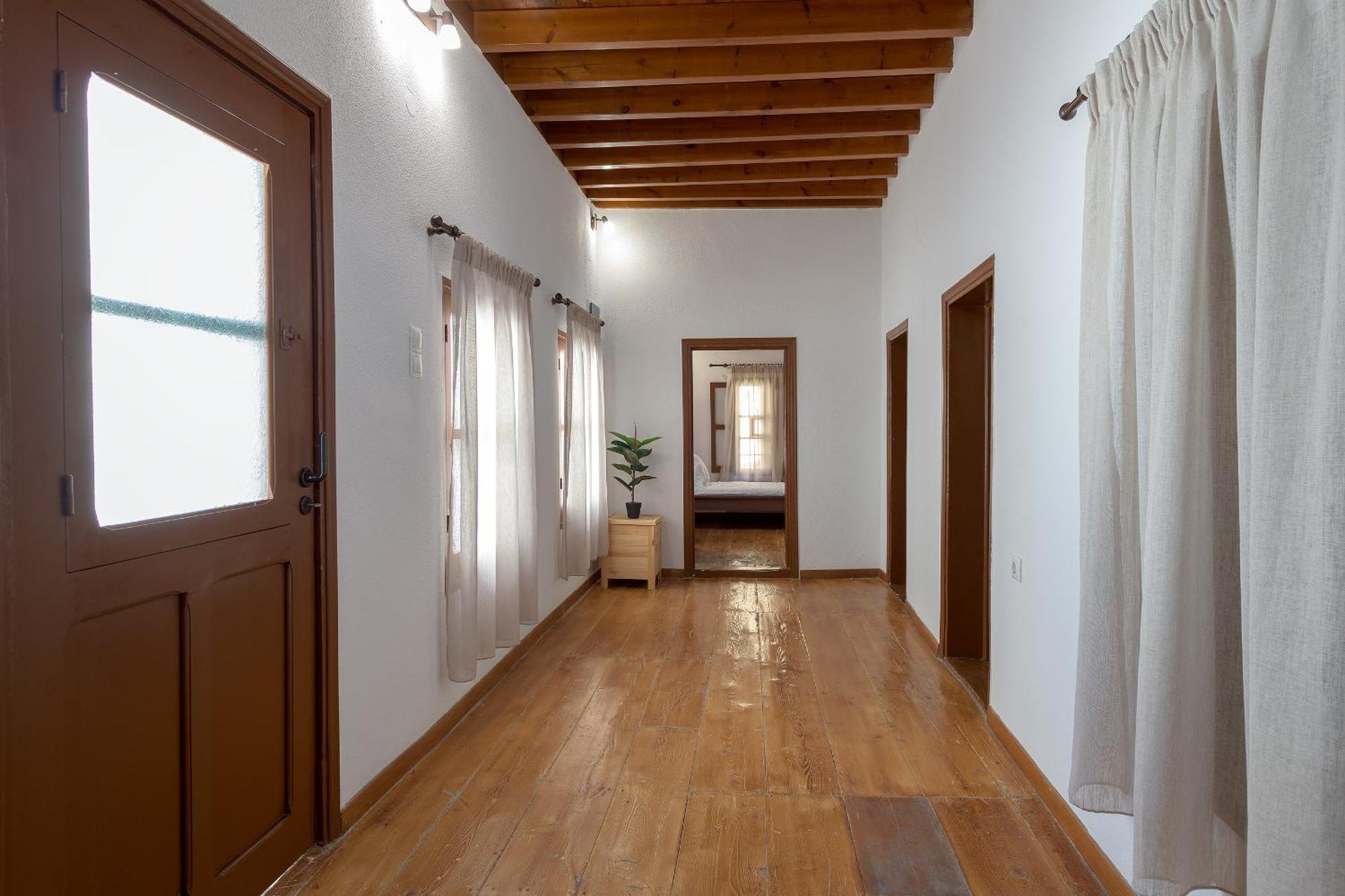 Rustic Self-Inn Rhodes City Екстериор снимка