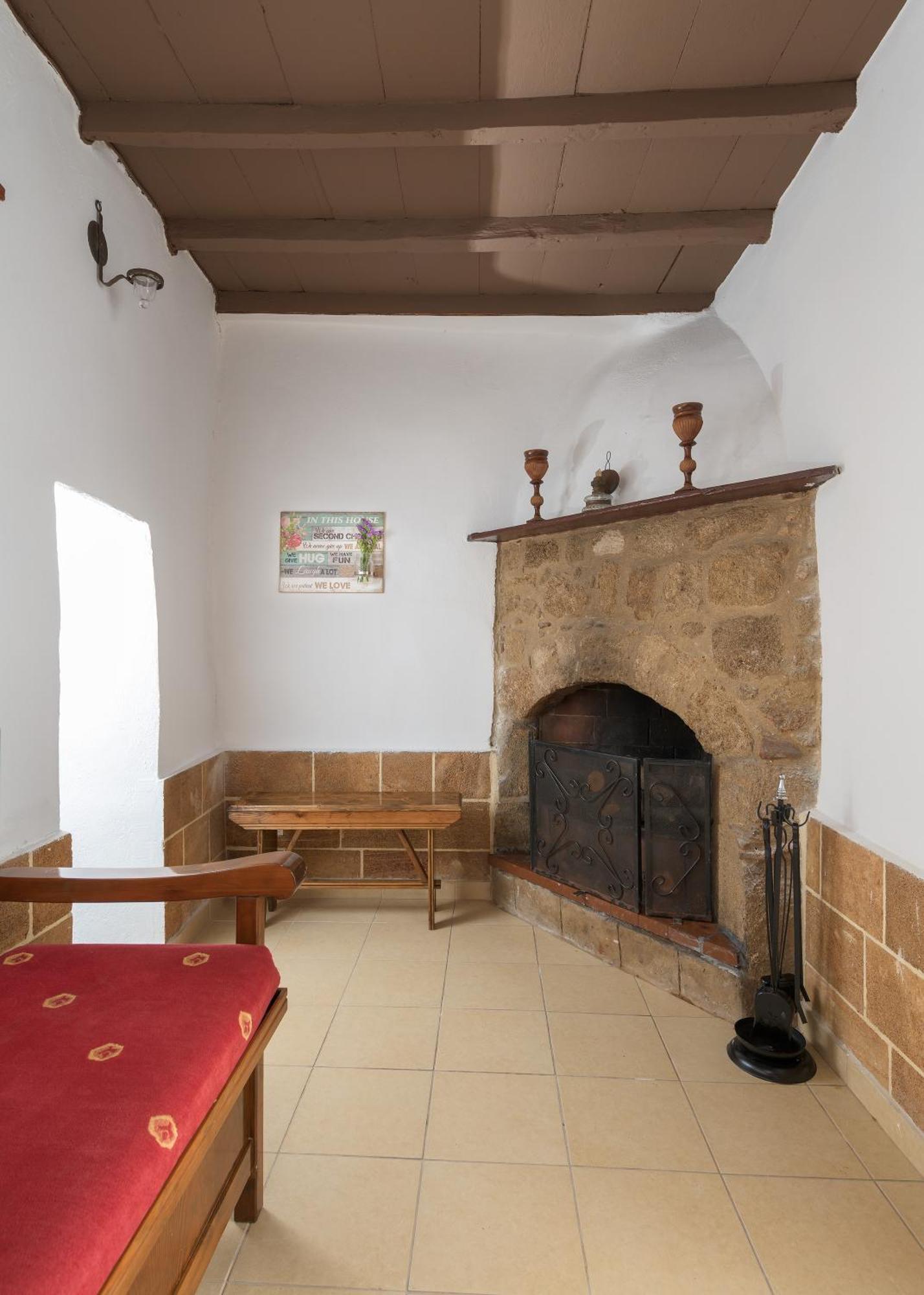 Rustic Self-Inn Rhodes City Екстериор снимка