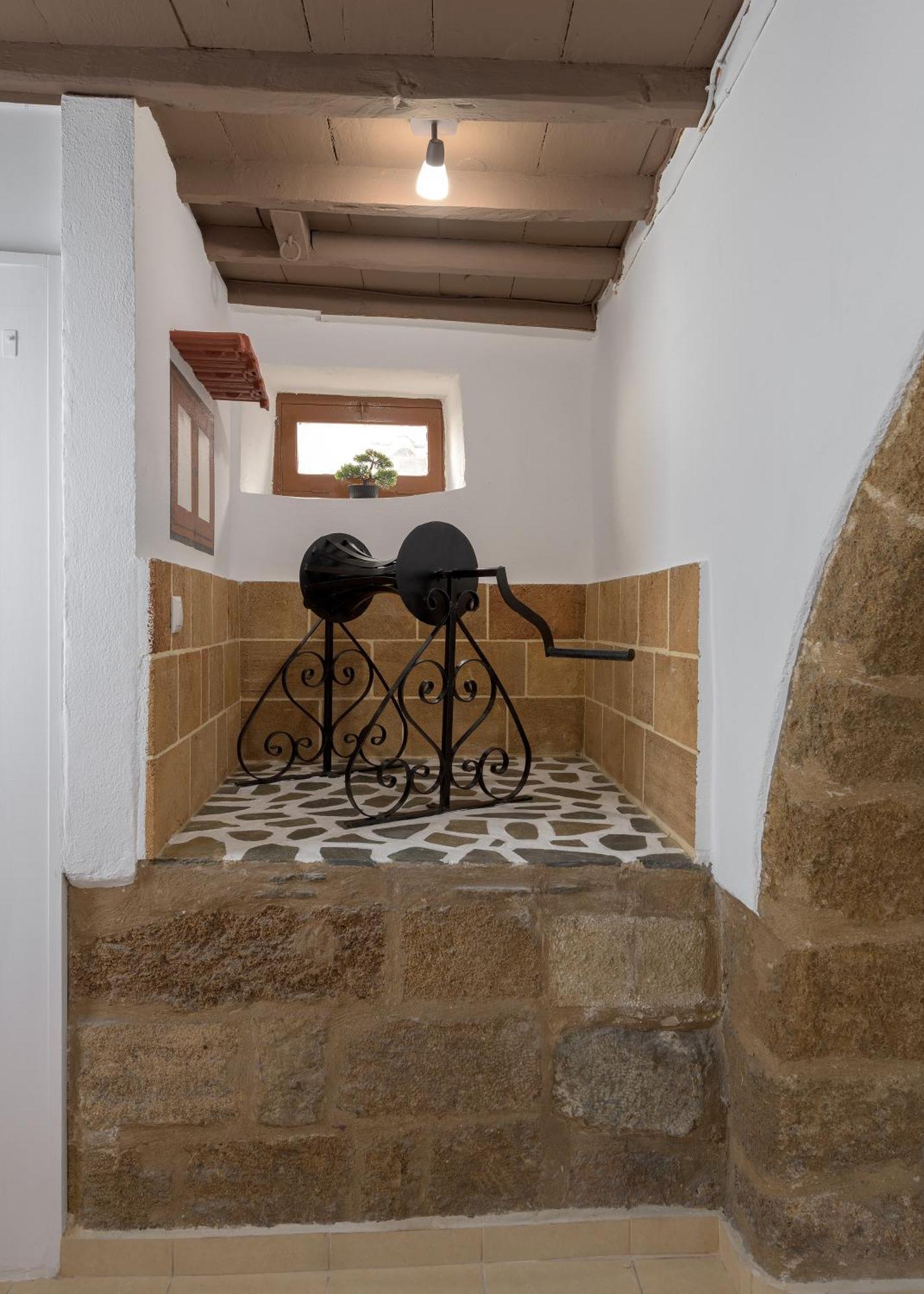 Rustic Self-Inn Rhodes City Екстериор снимка