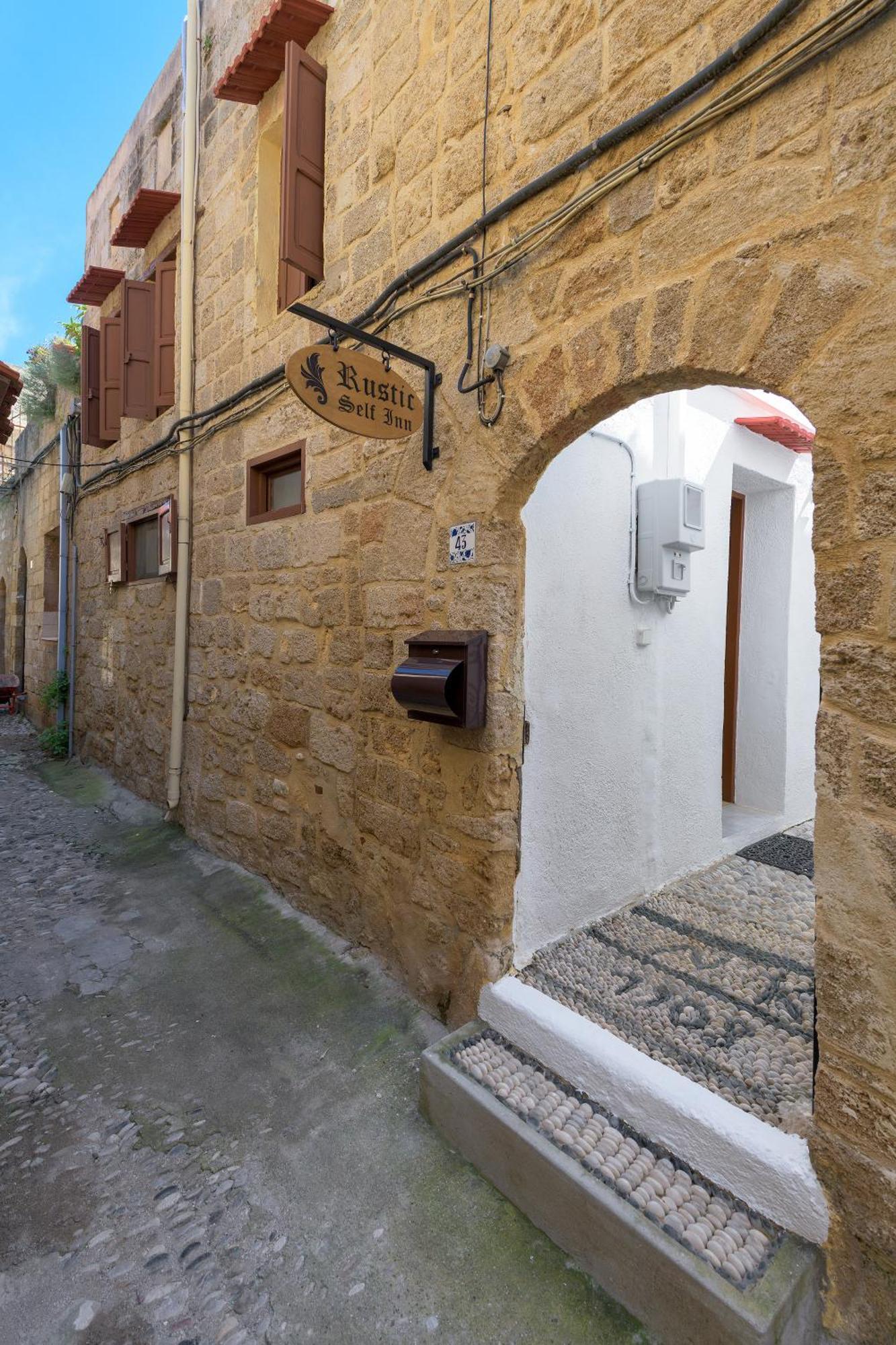 Rustic Self-Inn Rhodes City Екстериор снимка
