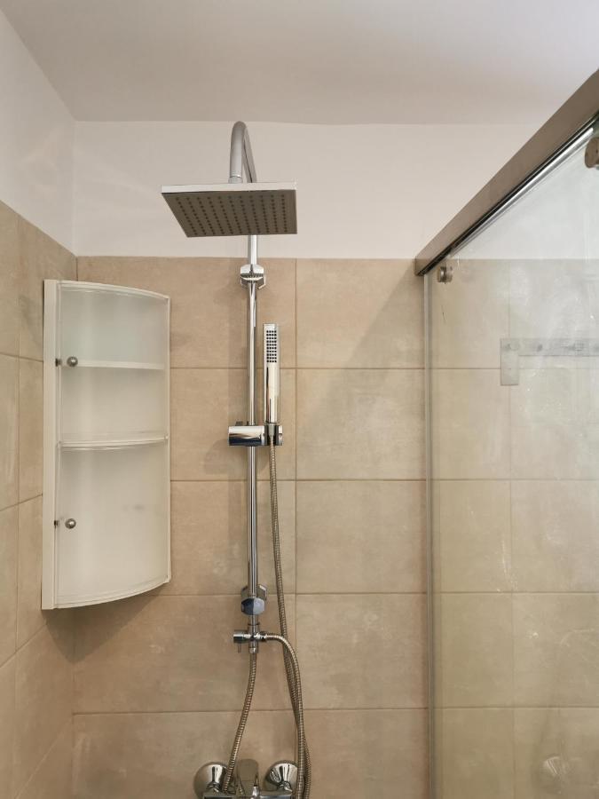 Rustic Self-Inn Rhodes City Екстериор снимка